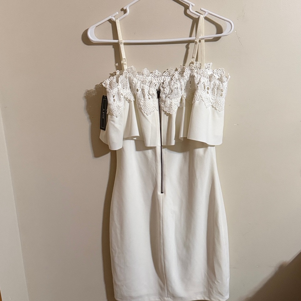 Dress - Picture 3 of 9